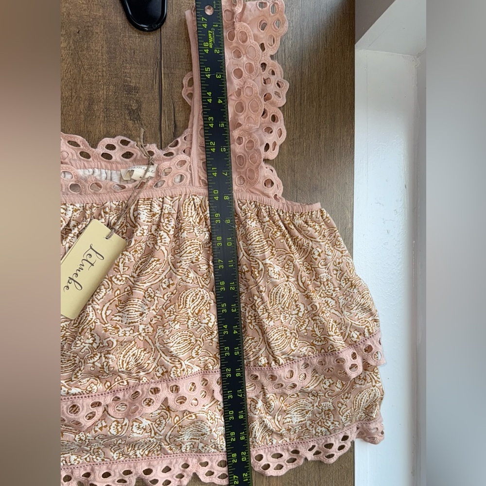 Anthropology Let Me Be Eyelet Swing Top Size M Neutral Motif NWT - Picture 6 of 7